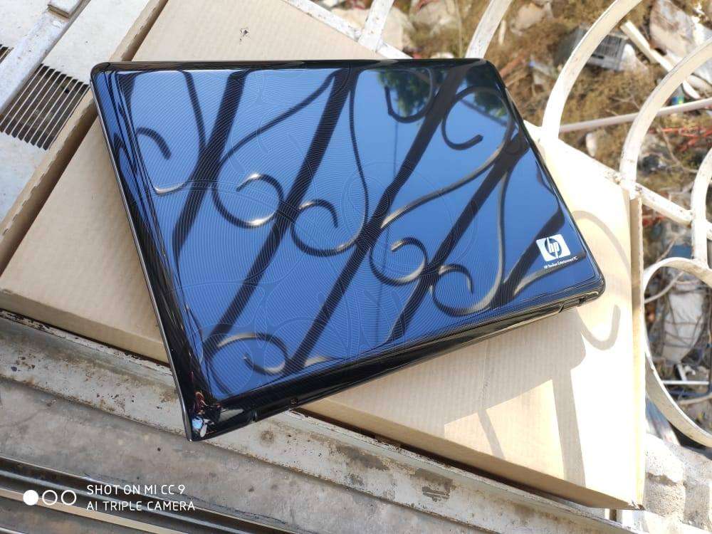 بطارية لاب اتش بى زى اللى فى الصور ( بطارية فقط )